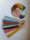 Houten Babygym | Gemaakt naar wens kleurenwaaier voor houtkleur en viltfiguren
